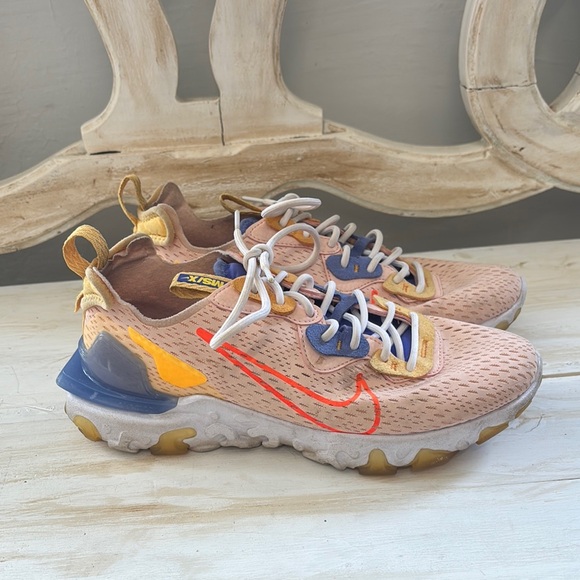 Nike Shoes - Nike React Vision Women’s Shoes Size 8